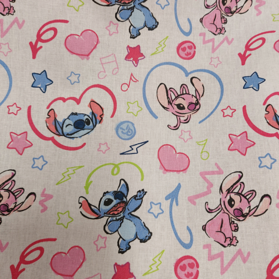 Tissu Walt Disney coton imprimé Stitch in love