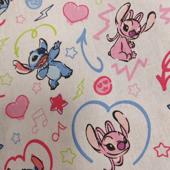 Tissu Walt Disney coton imprimé Stitch in love