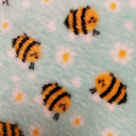 Tissu polaire doudou imprimé abeilles coloris vert